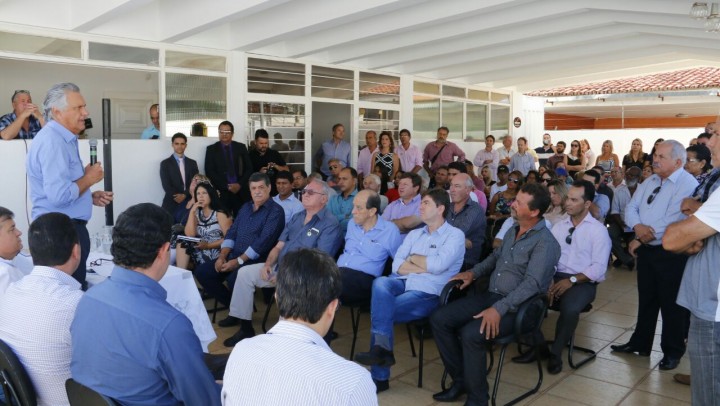 reuniaoCreditoLeandroVieira