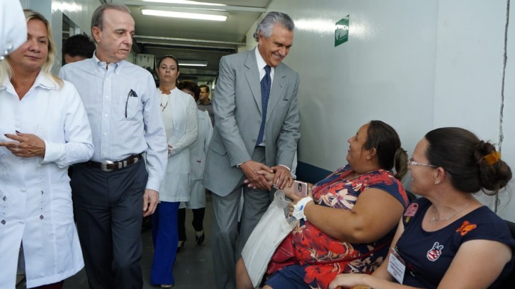 Caiado busca parcerias para promover saúde de excelência em Goiás