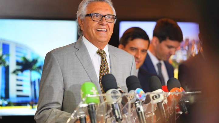 Governador anuncia série de medidas para reparar injustiças cometidas pelas gestões anteriores contra os servidores públicos.