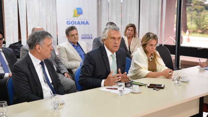 caiado missão governo federal